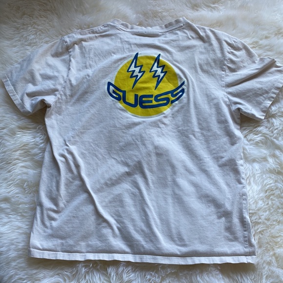 GUESS t-shirt - Picture 2 of 8